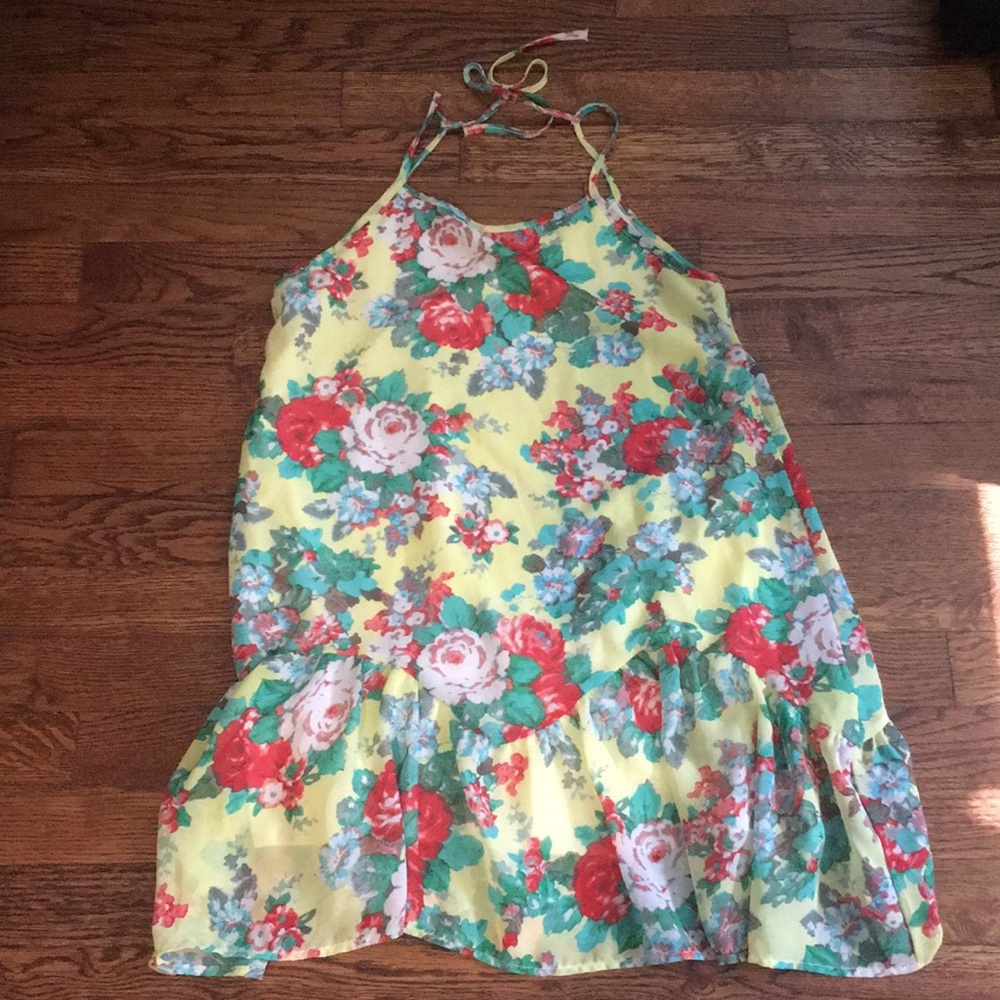Yellow girls floral dress. XL